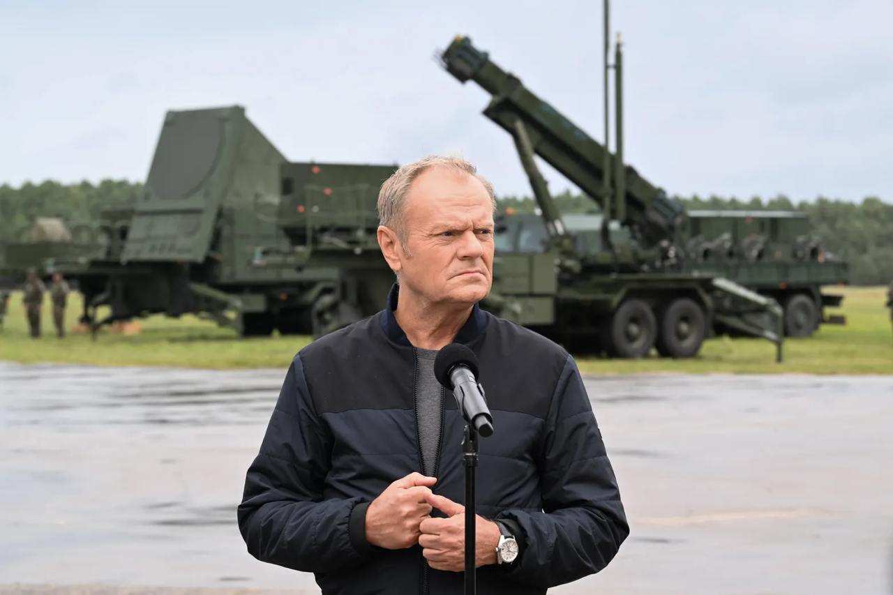 “Ҳаво ҳудудини бузувчиларни уриб туширамиз” — Польша бош вазири